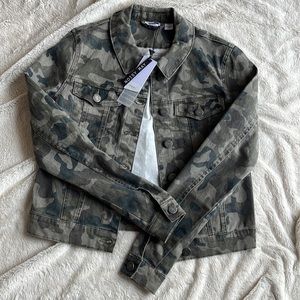 NOISY MAY Camo Denim Jacket Size Small